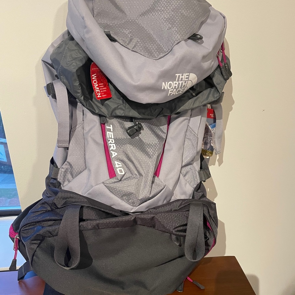 Brand new The North Face Terra 40 Backpack